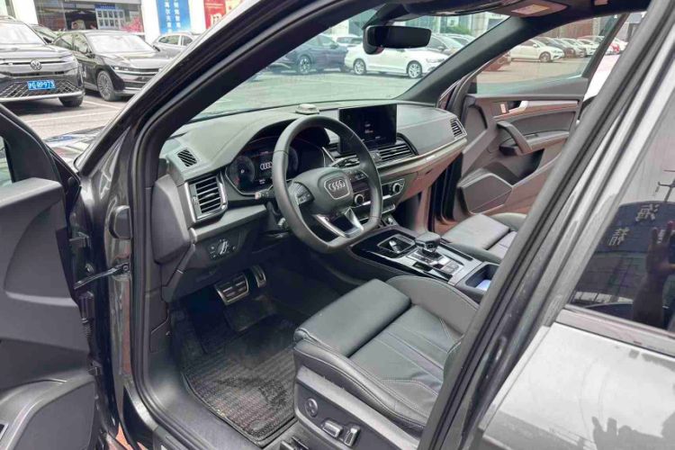 Used Audi Q5L 2024 40 TFSI Luxury Dynamic Edition Left Front Seat