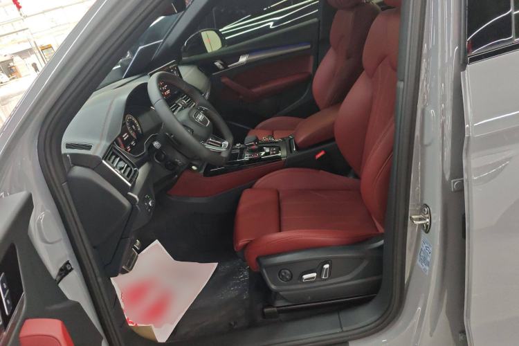 Used Audi Q5L 2024 40 TFSI Luxury Dynamic Edition Left Front Seat