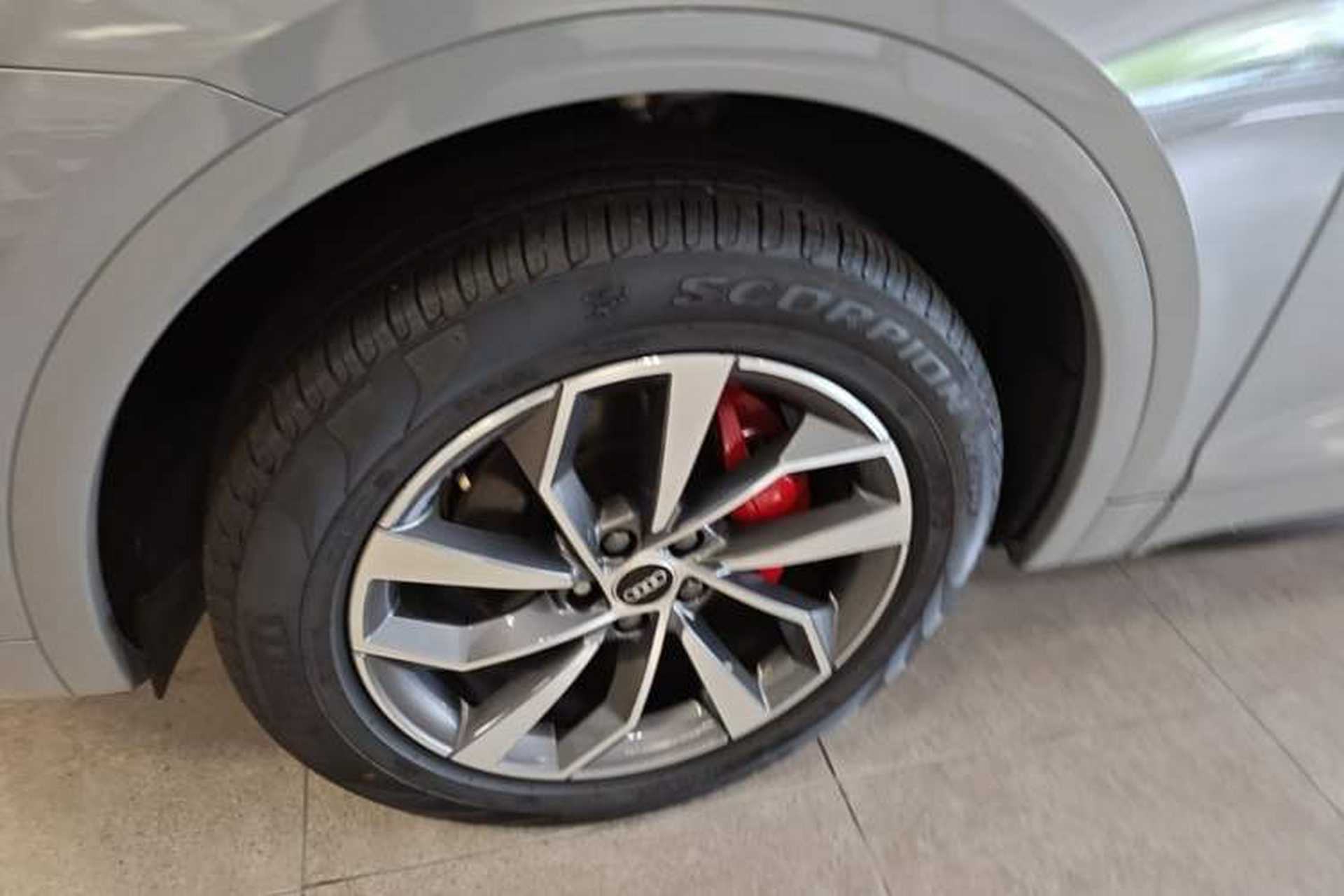 Used Audi Q5L 2024 40 TFSI Luxury Dynamic Edition Left Front Wheel Hub