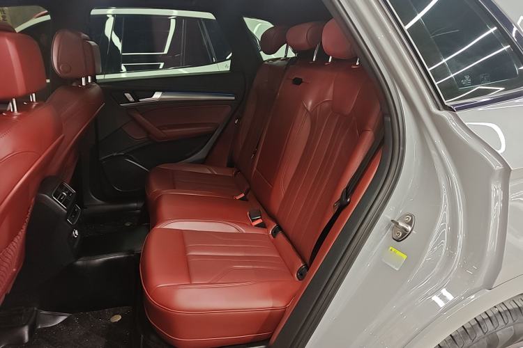 Used Audi Q5L 2024 40 TFSI Luxury Dynamic Edition Left Rear Seat