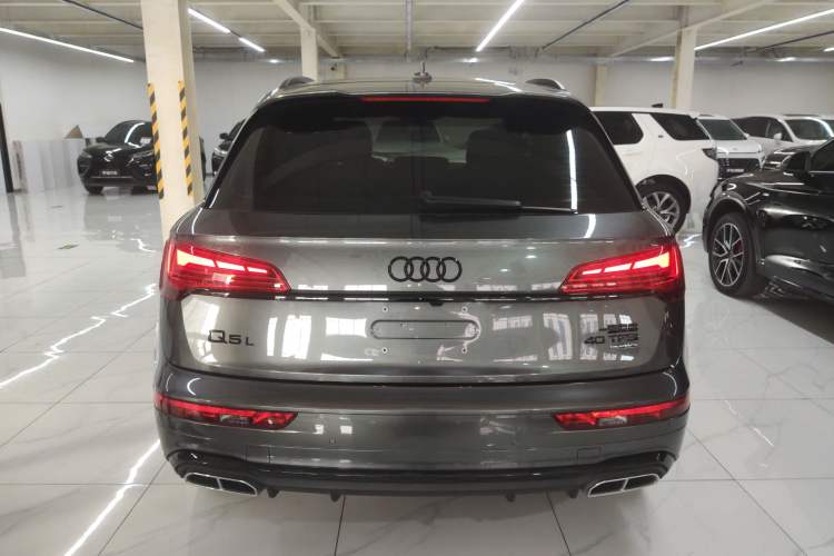 Used Audi Q5L 2024 40 TFSI Luxury Dynamic Edition Rear