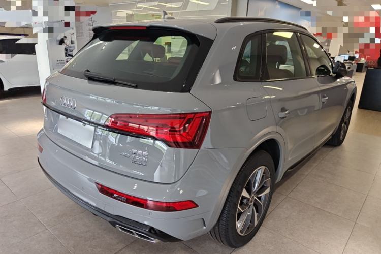 Used Audi Q5L 2024 40 TFSI Luxury Dynamic Edition Rear Right 45 Deg