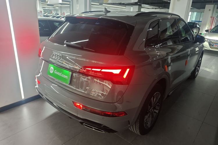 Used Audi Q5L 2024 40 TFSI Luxury Dynamic Edition Rear Right 45 Deg