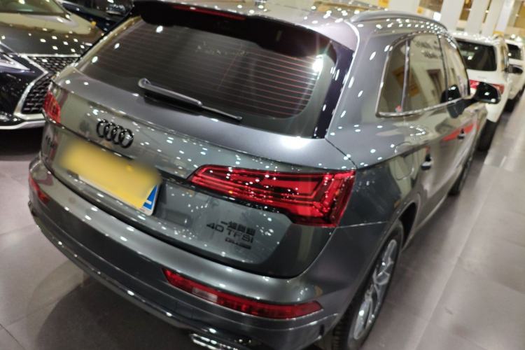 Used Audi Q5L 2024 40 TFSI Luxury Dynamic Edition Rear Right 45 Deg