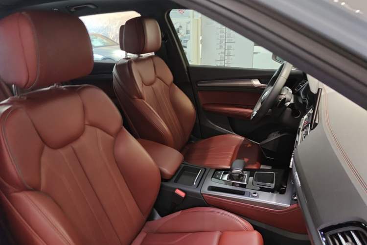 Used Audi Q5L 2024 40 TFSI Luxury Dynamic Edition Right Front Seat