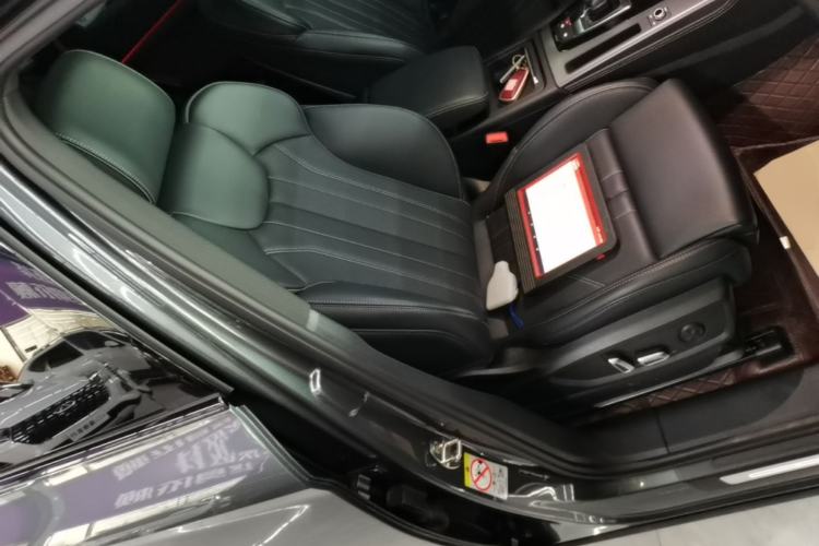 Used Audi Q5L 2024 40 TFSI Luxury Dynamic Edition Right Front Seat