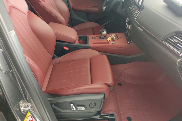 Used Audi Q5L 2024 40 TFSI Fashion Dynamic Model Right Front Seat