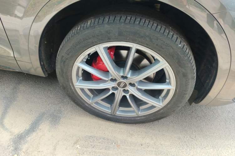 Used Audi Q5L 2024 40 TFSI Luxury Dynamic Edition Right Front Wheel Hub