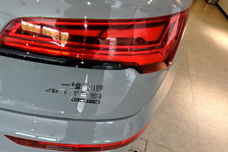Used Audi Q5L 2024 40 TFSI Luxury Dynamic Edition Right Rear Taillight