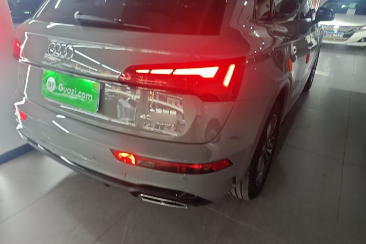 Used Audi Q5L 2024 40 TFSI Luxury Dynamic Edition Right Rear Taillight