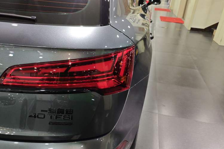Used Audi Q5L 2024 40 TFSI Luxury Dynamic Edition Right Rear Taillight