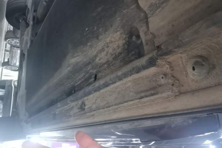 Used Audi Q5L 2024 40 TFSI Luxury Dynamic Edition Right Side Sill