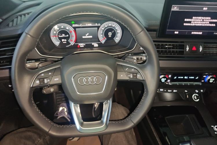 Used Audi Q5L 2024 40 TFSI Luxury Dynamic Edition Steering Wheel