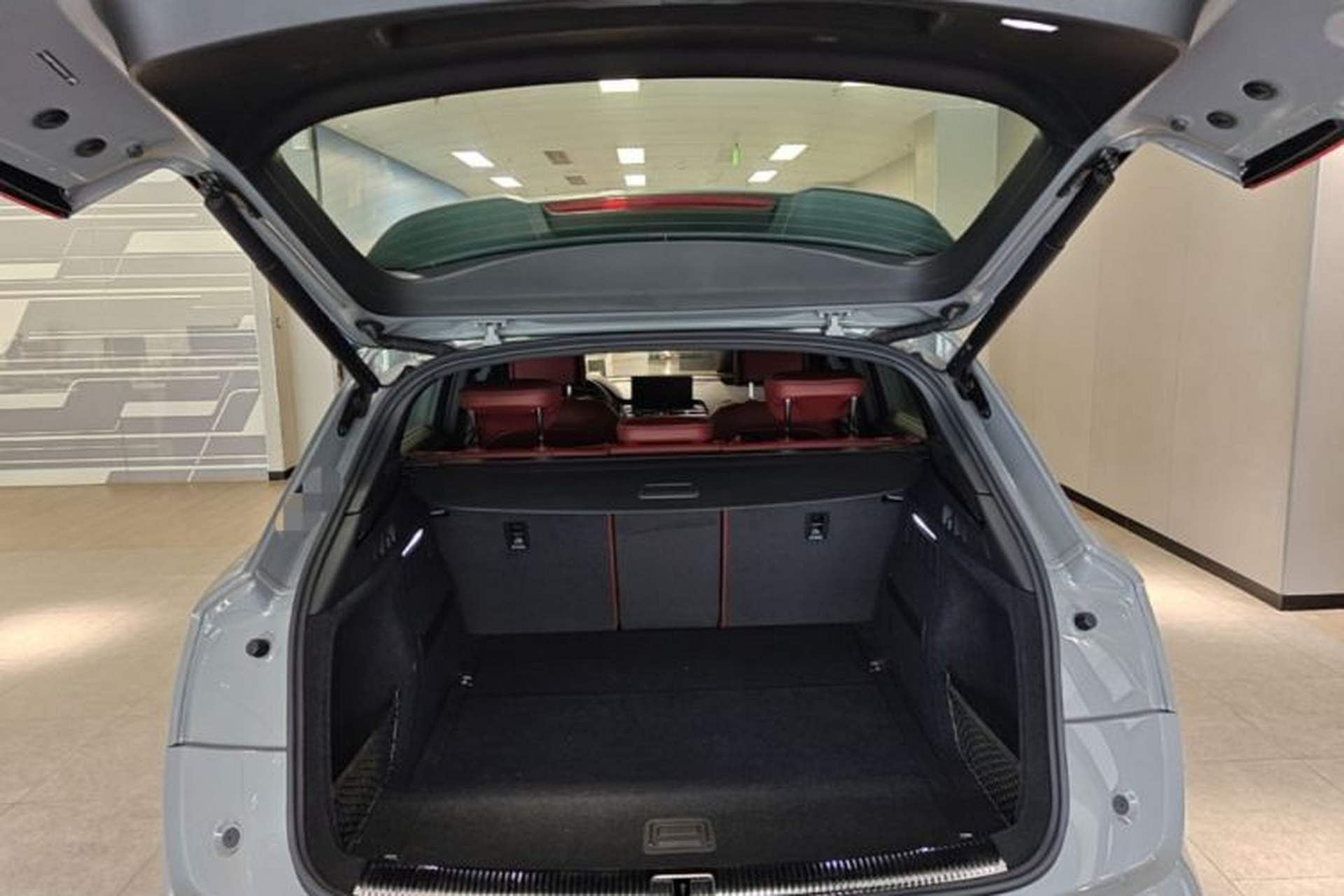 Used Audi Q5L 2024 40 TFSI Luxury Dynamic Edition Trunk