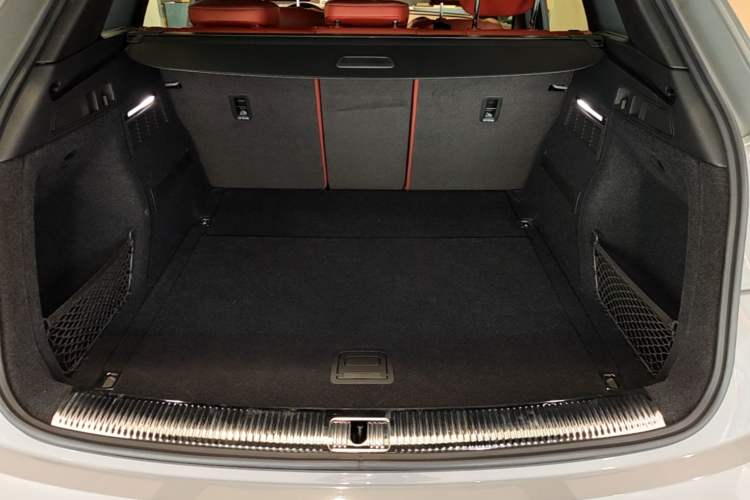 Used Audi Q5L 2024 40 TFSI Luxury Dynamic Edition Trunk