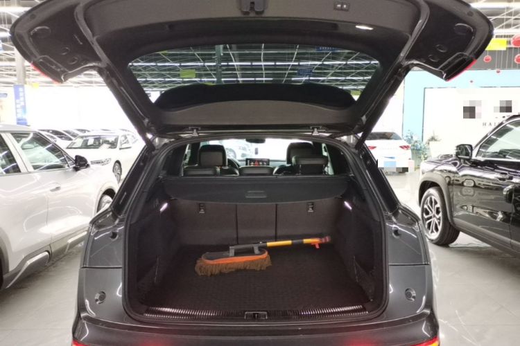 Used Audi Q5L 2024 40 TFSI Luxury Dynamic Edition Trunk