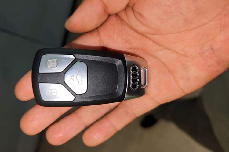 Used Audi Q5L 2024 40 TFSI Luxury Dynamic Edition Vehicle Key