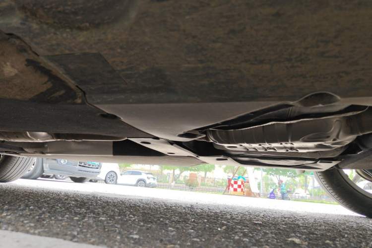 Used Audi Q5L 2024 40 TFSI Fashion Dynamic Model Chassis Rear Left