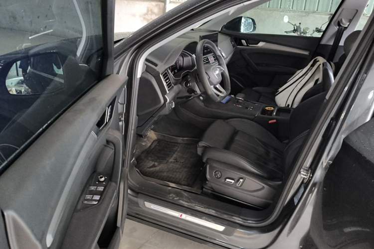 Used Audi Q5L 2024 40 TFSI Fashion Dynamic Model Driver Seat