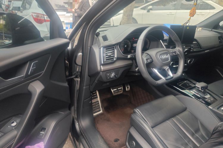 Used Audi Q5L 2024 40 TFSI Luxury Dynamic Edition Driver Seat