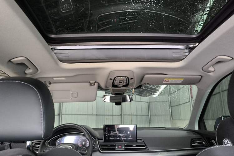 Used Audi Q5L 2024 40 TFSI Fashion Dynamic Model Headliner