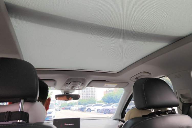Used Audi Q5L 2024 40 TFSI Fashion Dynamic Model Headliner