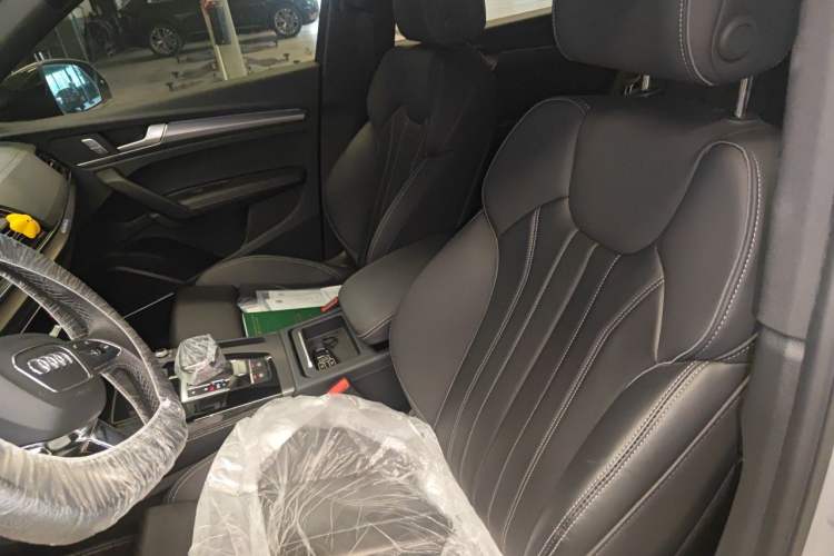 Used Audi Q5L 2024 45 TFSI Luxury Dynamic Model Left Front Seat