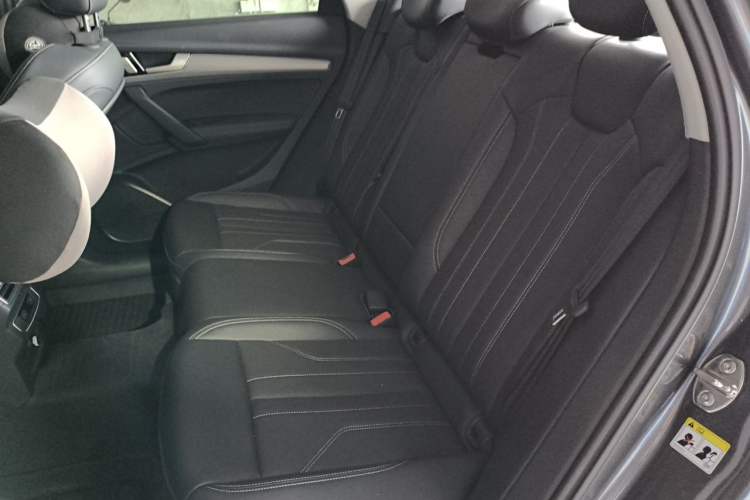 Used Audi Q5L 2024 40 TFSI Fashion Dynamic Model Left Rear Seat