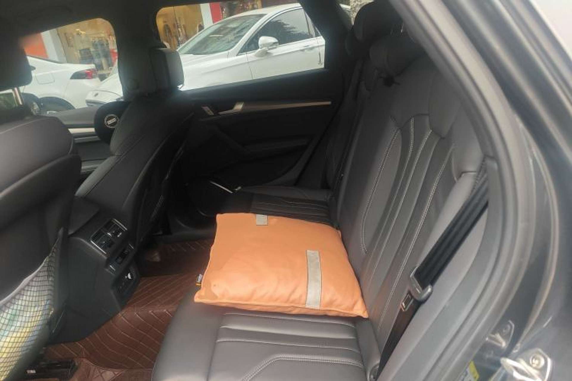 Used Audi Q5L 2024 40 TFSI Luxury Dynamic Edition Left Rear Seat
