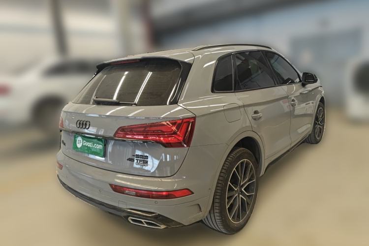Used Audi Q5L 2024 45 TFSI Luxury Dynamic Model Rear Right 45 Deg