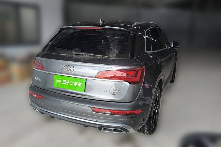 Used Audi Q5L 2024 40 TFSI Fashion Dynamic Model Rear Right 45 Deg
