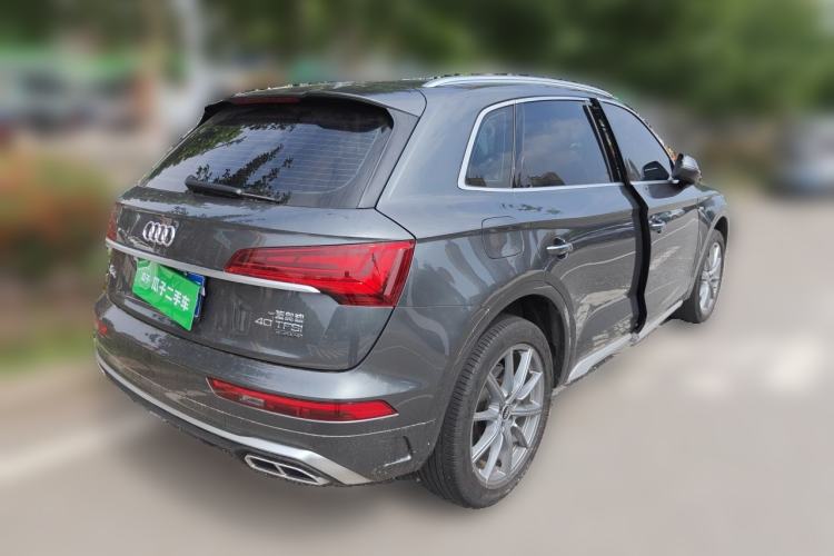 Used Audi Q5L 2024 40 TFSI Fashion Dynamic Model Rear Right 45 Deg