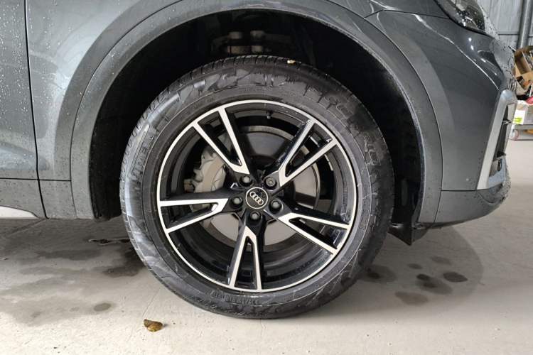 Used Audi Q5L 2024 40 TFSI Fashion Dynamic Model Right Front Wheel Hub