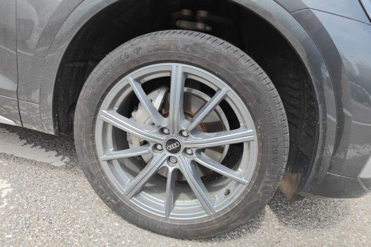 Used Audi Q5L 2024 40 TFSI Fashion Dynamic Model Right Front Wheel Hub