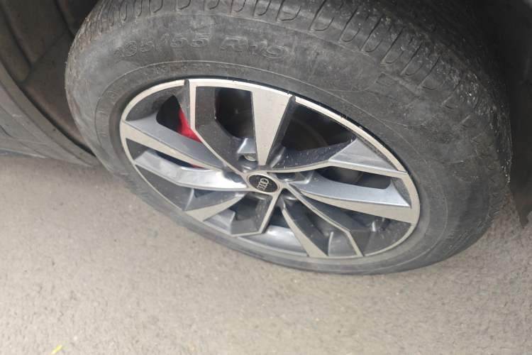 Used Audi Q5L 2024 40 TFSI Luxury Dynamic Edition Right Front Wheel Hub