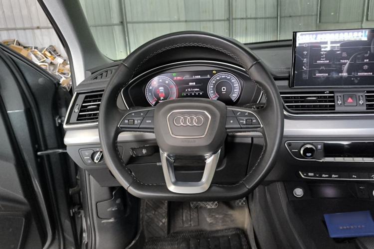 Used Audi Q5L 2024 40 TFSI Fashion Dynamic Model Steering Wheel