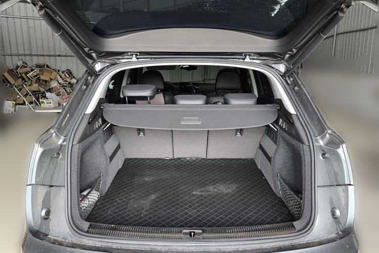 Used Audi Q5L 2024 40 TFSI Fashion Dynamic Model Trunk