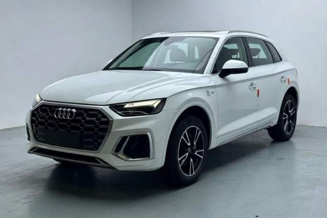 Używany Audi Q5L 2024 40 TFSI Fashion Dynamic Model