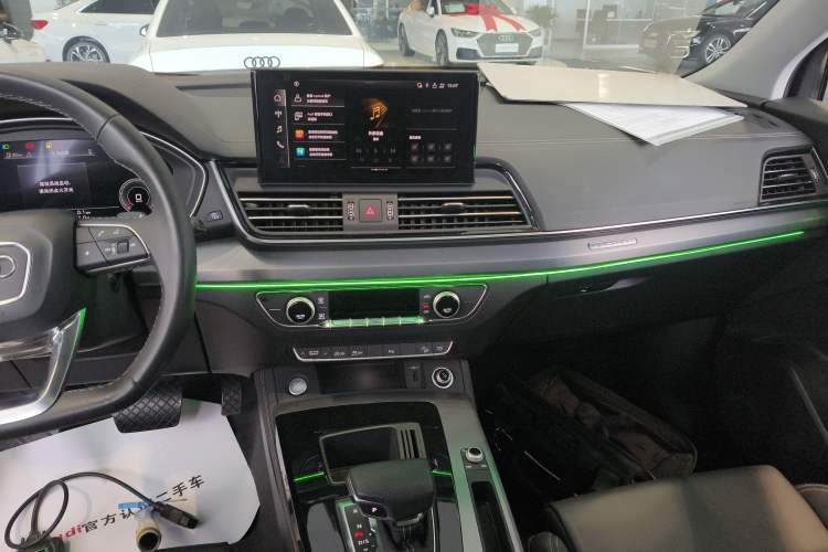 Used Audi Q5L 2024 40 TFSI Fashion Dynamic Model Audio And AC Panel