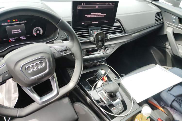 Used Audi Q5L 2024 40 TFSI Luxury Dynamic Edition Audio And AC Panel