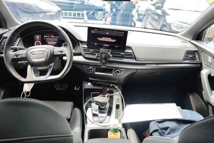 Used Audi Q5L 2024 40 TFSI Luxury Dynamic Edition Center Console