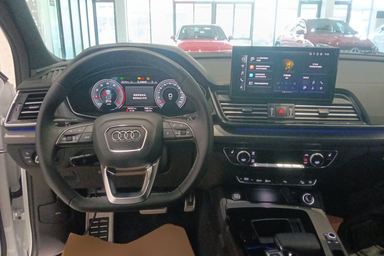 Used Audi Q5L 2024 40 TFSI Luxury Dynamic Edition Center Console