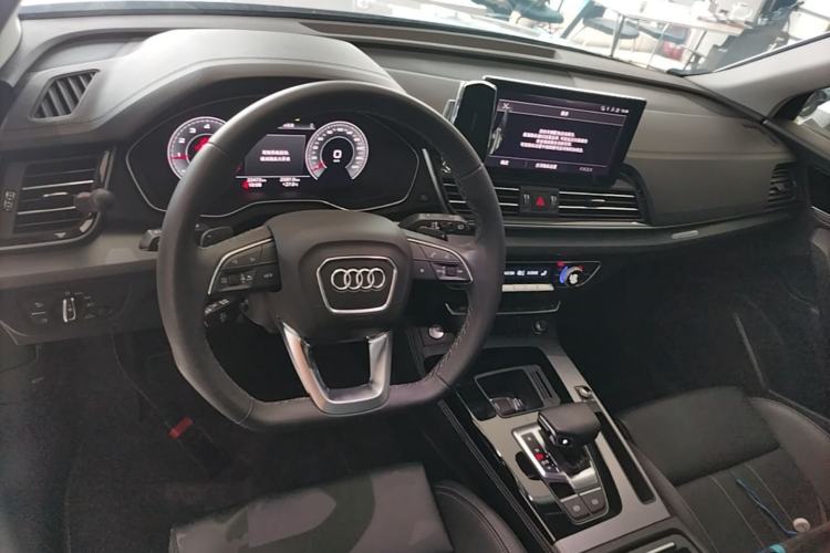 Used Audi Q5L 2024 40 TFSI Fashion Dynamic Model Center Console