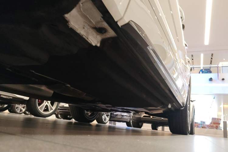 Used Audi Q5L 2024 40 TFSI Luxury Dynamic Edition Chassis Front Left