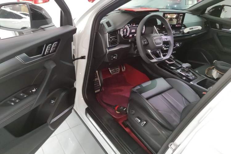 Used Audi Q5L 2024 45 TFSI Luxury Dynamic Model Driver Seat