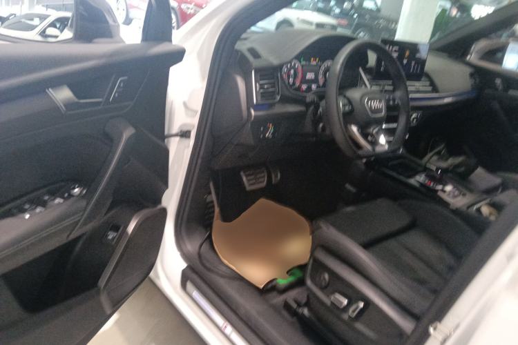 Used Audi Q5L 2024 40 TFSI Luxury Dynamic Edition Driver Seat