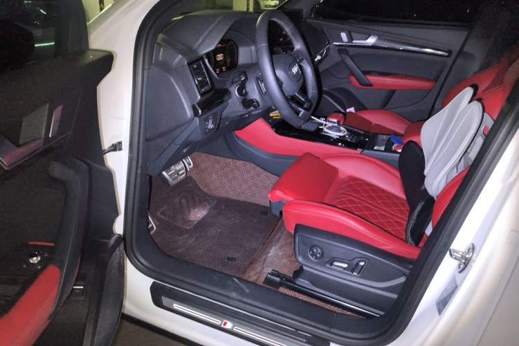 Used Audi Q5L 2024 40 TFSI Luxury Dynamic Edition Driver Seat
