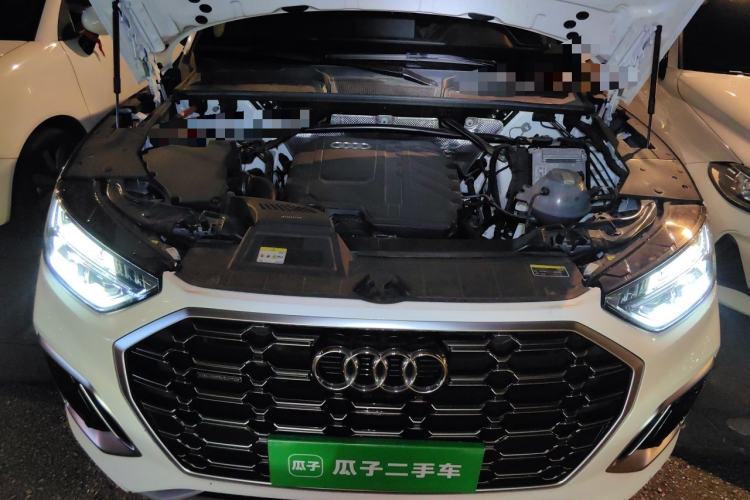 Used Audi Q5L 2024 40 TFSI Fashion Dynamic Model Engine Bay
