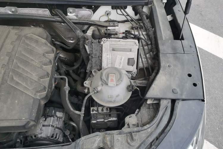 Used Audi Q5L 2024 40 TFSI Fashion Dynamic Model Engine Bay Left