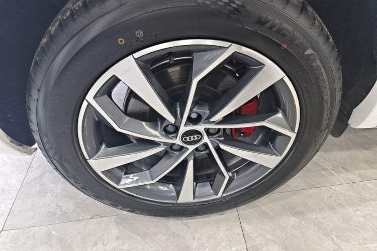 Used Audi Q5L 2024 40 TFSI Luxury Dynamic Edition Exterior 1